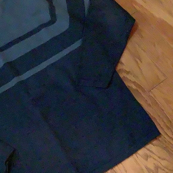 Eddie Bauer Classic Crew Sweater - Picture 4 of 10